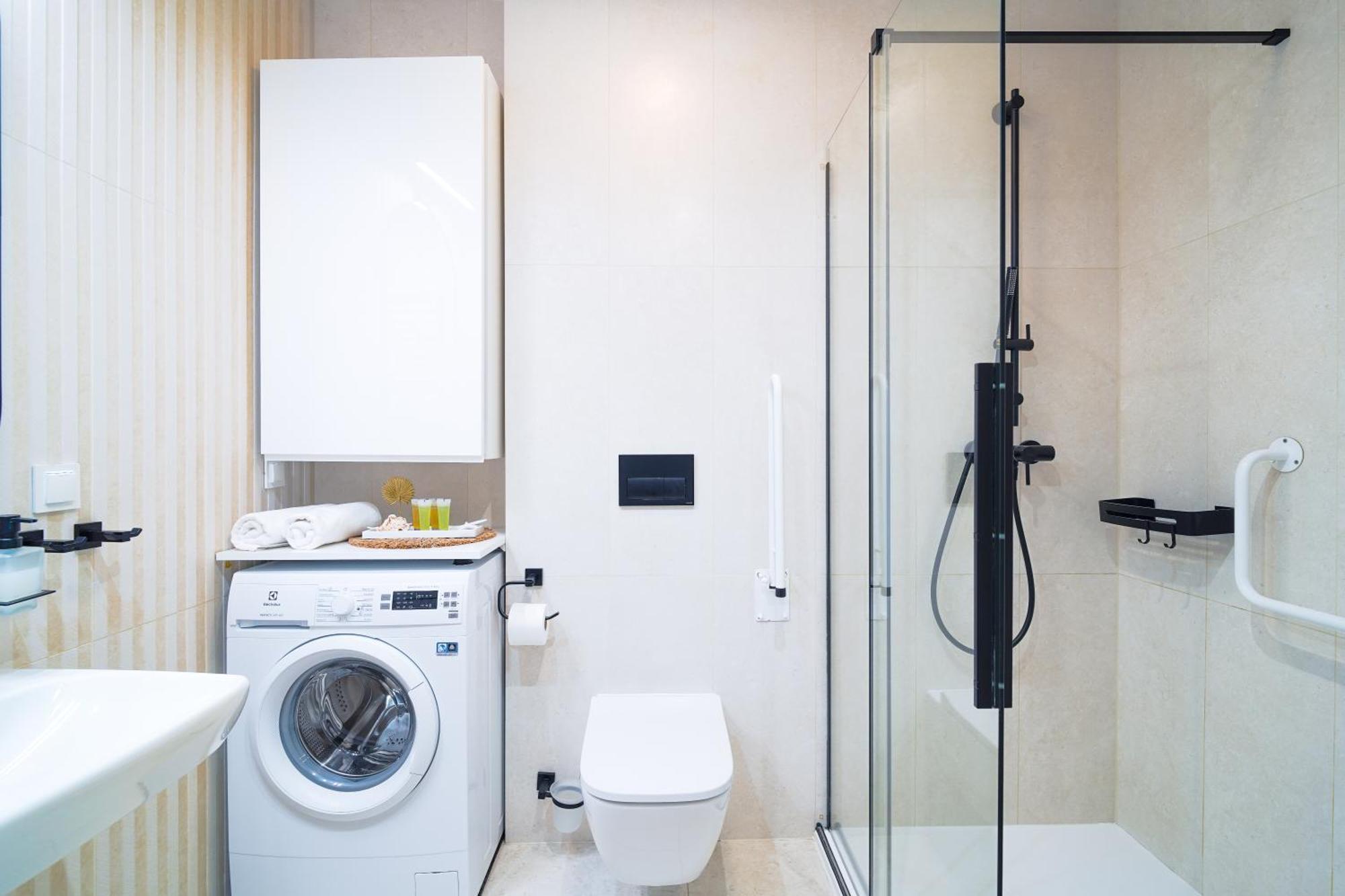 Lulu Apartments - Pod Masztami - Apartament Dwupokojowy - Basen Silownia Parking Kołobrzeg Eksteriør bilde